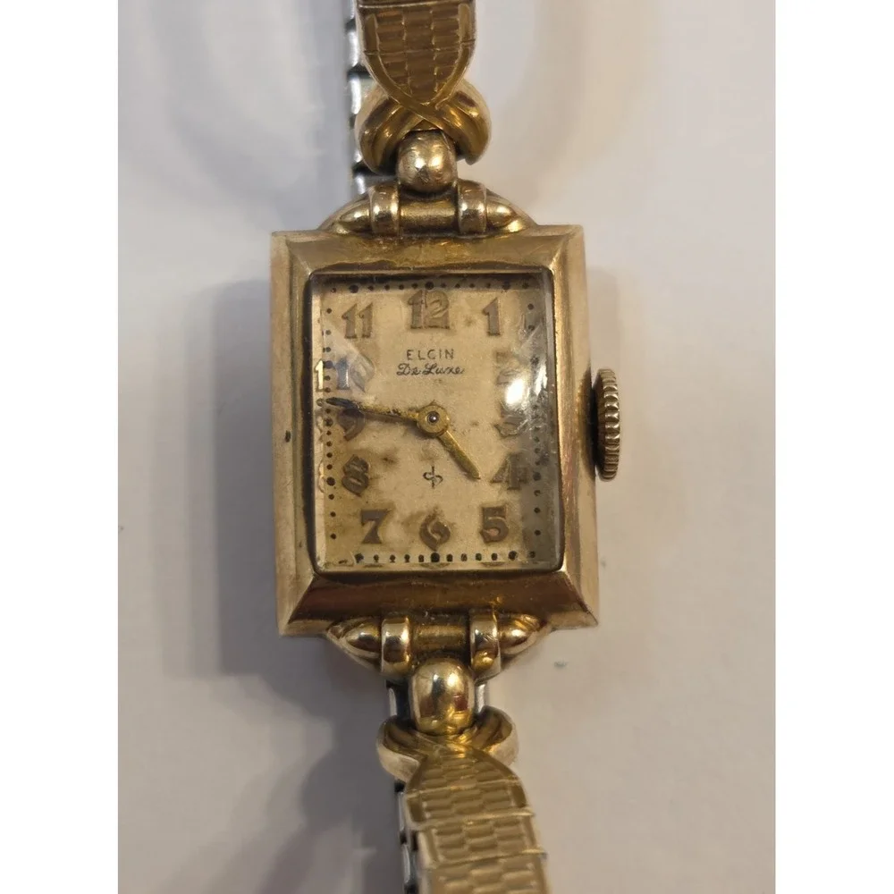 Vintage Women's Manual Elgin DeLuxe Wristwatch 10K Gold-filled Square Case 1940s